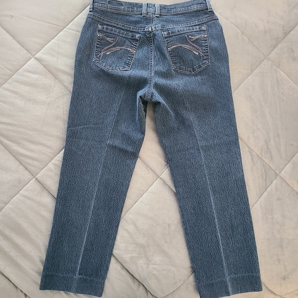 Gloria Vanderbilt Amanda jeans with rhinestones Size 12 - Picture 5 of 11